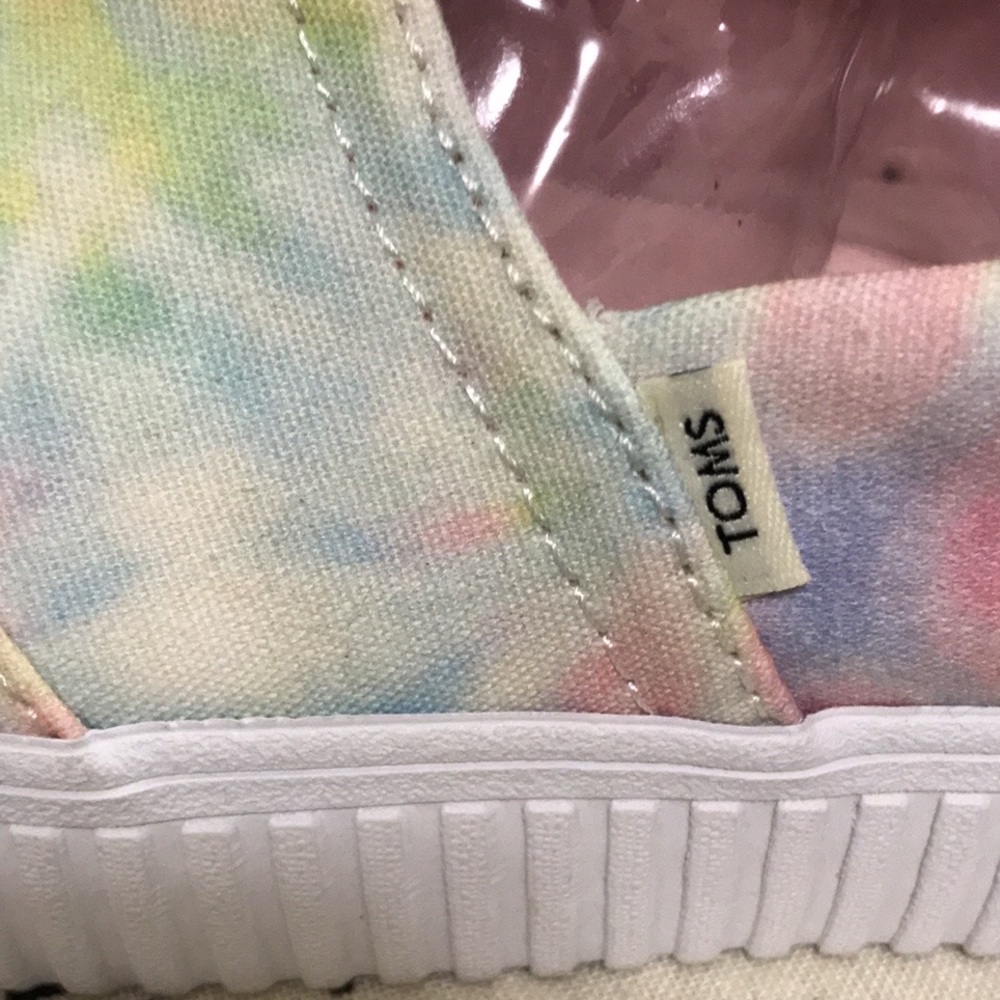 Toms Alpergata Indio Tie-Dyed Flats - Picture 10 of 16